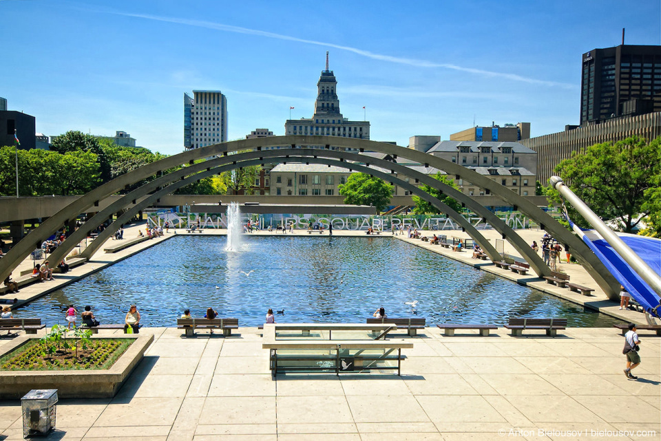 Toronto Nathan Phillips Square