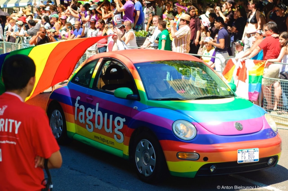 Fagbug at Toronto Pride Parade 2010