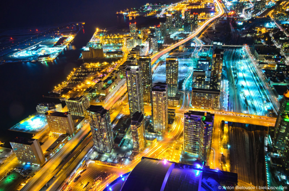 Toronto Lakeshore view from CN Tower at night