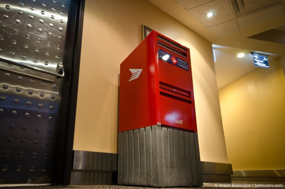 World highest mail box at CN Tower