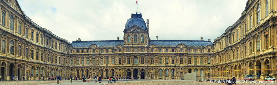 Louvre yard panorama