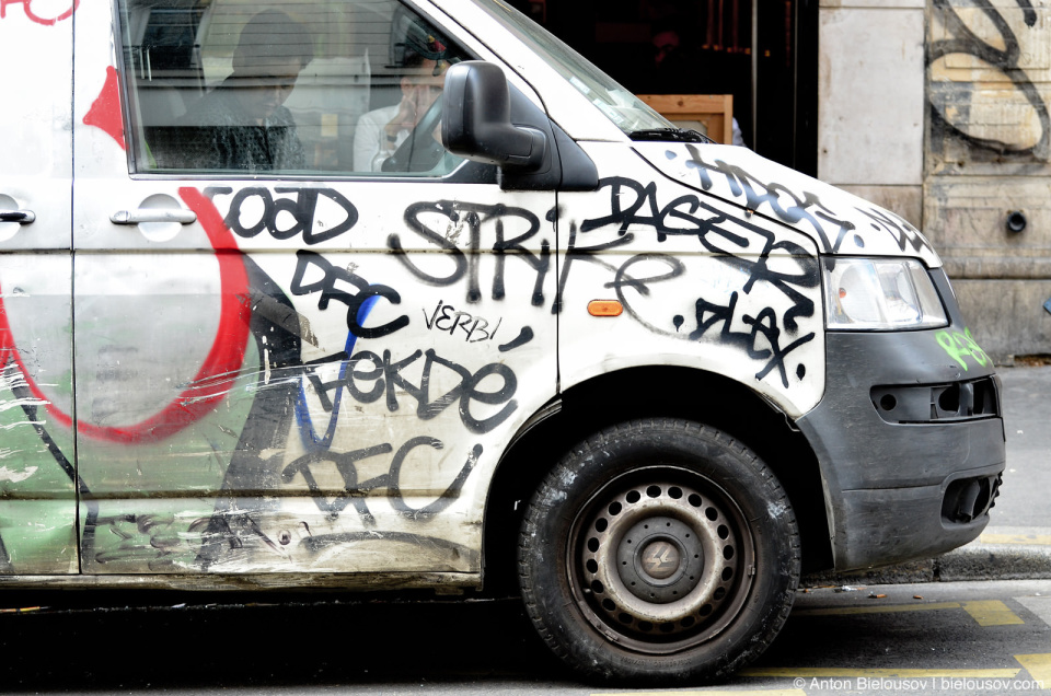 Paris Car Graffiti