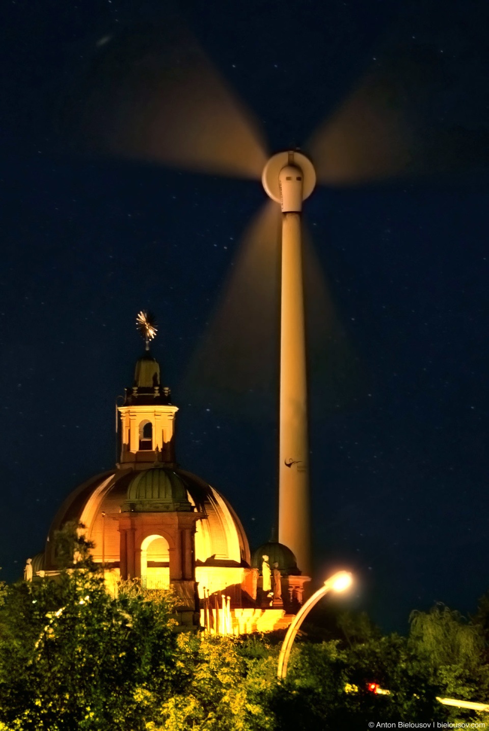 Radioactive Exhibition Place Windmill Nightshot in Toronto