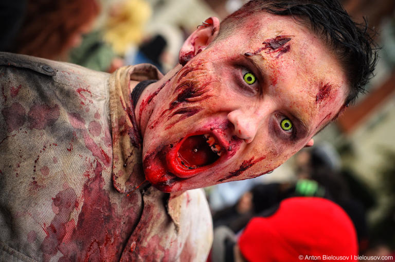 Zombie Walk 2011 Photo