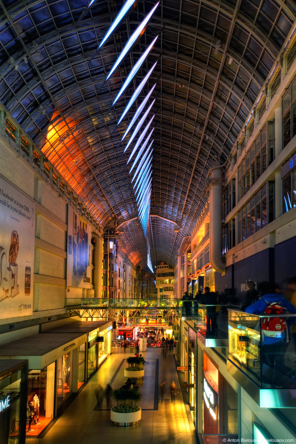 Nuit Blanche: Eatons Centre Splitstream LED Installation