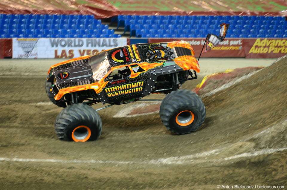 Maximum Destruction Monster Truck (Monster Jam Tour, Toronto, 2012)