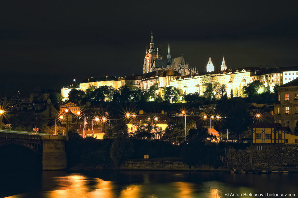 Prague, St. Vitus Cathedral at night