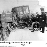 Toronto first electric car accident Toronto first electric car accident