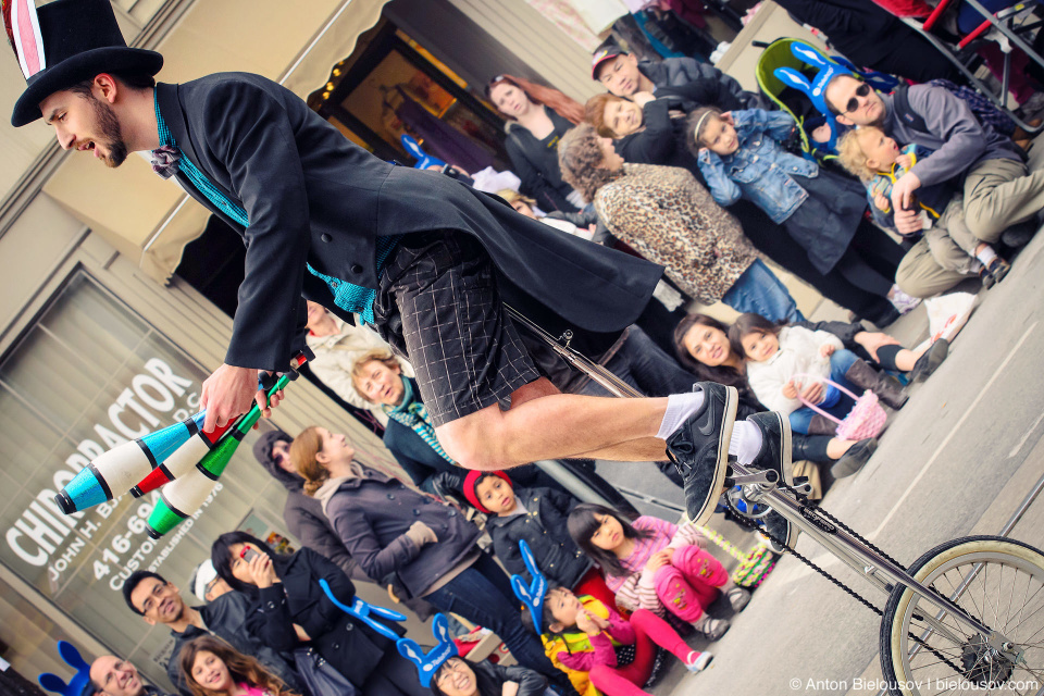 Juggler at easter parade in Toronto (April 8, 2012)