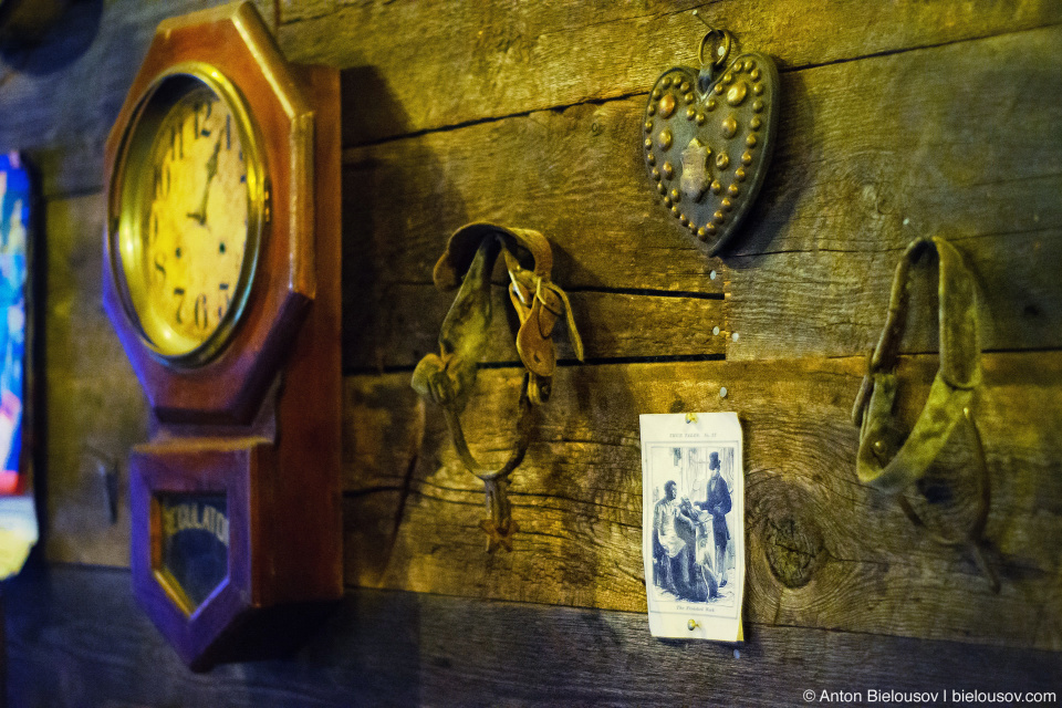 Vintage photo and clock