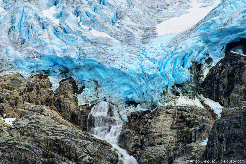 Matier Glacier (Joffre Lakes Provincial Park. Canada, BC)