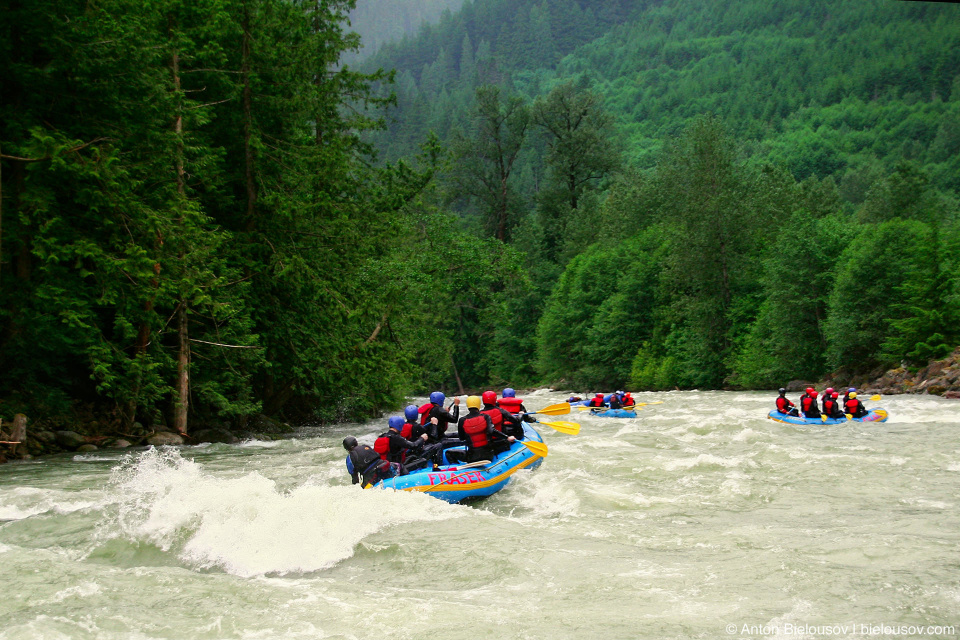 Rafting the Coquihalla River in British Columbia with Mobify team (June, 2012)