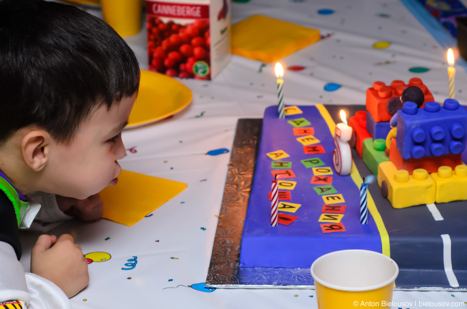 5 years birthday LEGO cake with candles