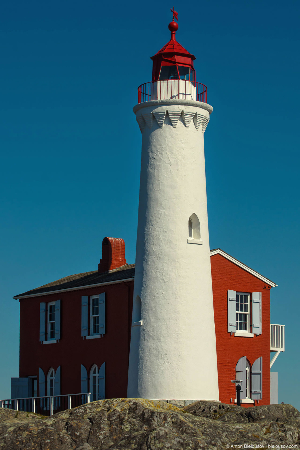 Fisgard Lighthouse — старейший маяк (1860) на западном побережье Канады