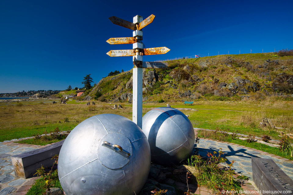 Fort Rodd Hill: Здесь же был и последний гарнизон Британской колониальной армии, оствавивший после себя недвусмысленное послание.