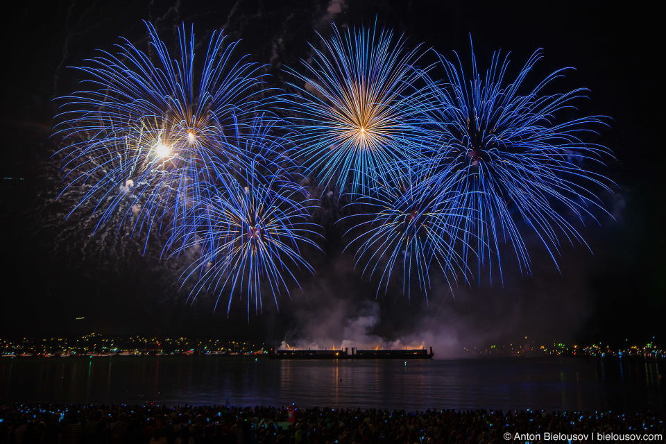 Vancouver Lights Festival 2013 Fireworks from Second Beach