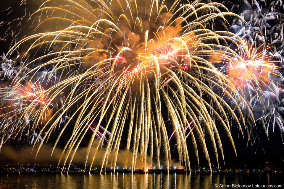 Vancouver Lights Festival 2013 Fireworks from Second Beach