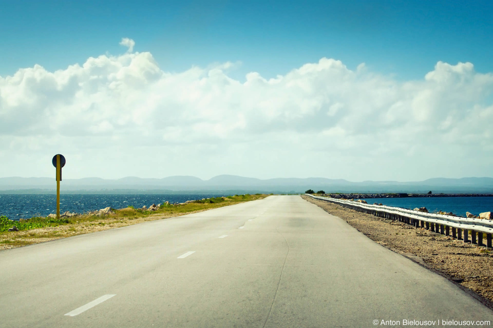 El Pedraplen bridge. Cuba, Caya Santa Maria