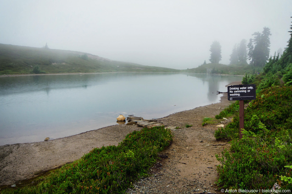 Elfin Lakes drinking water sign