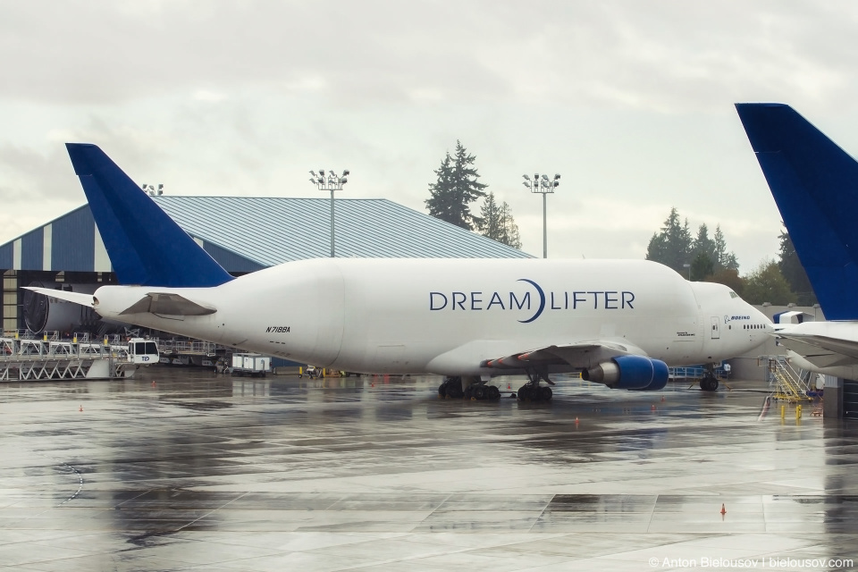 Boeing Dreamlifter in Everett, WA