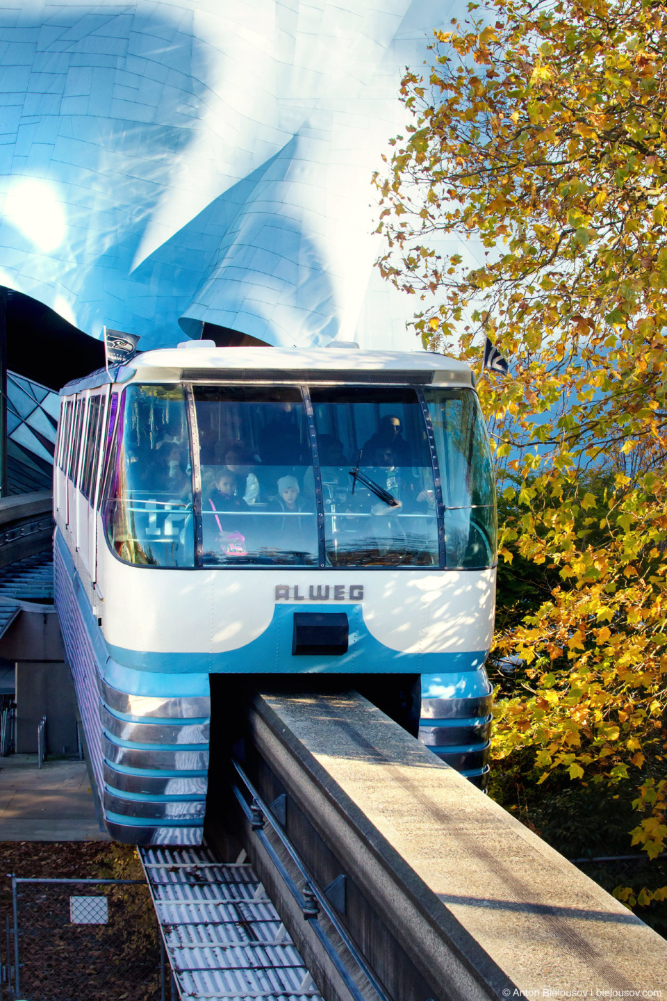 Blue Alweg Monorail train arriving to the Station (Seattle, WA)