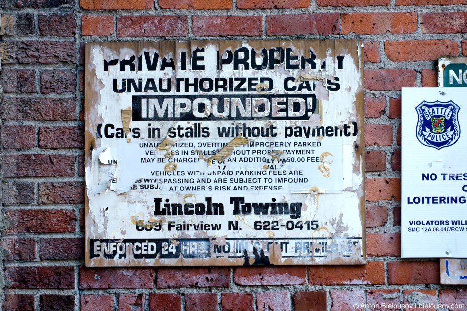 Private property parking warning (Pike Place Market — Seattle, WA)