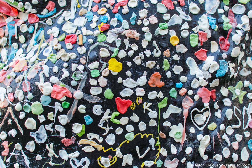 Douglas Coupland's Gumhead bubble gums in Vancouver