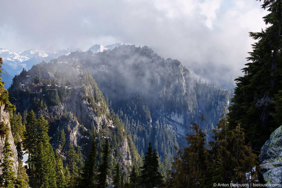 Вид с вершины горы Сеймур (Seymour Mountain)