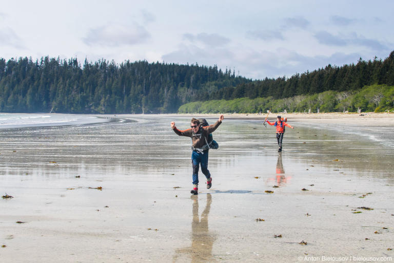 West Coast Trail начинается с пляжа Pacheena Beach