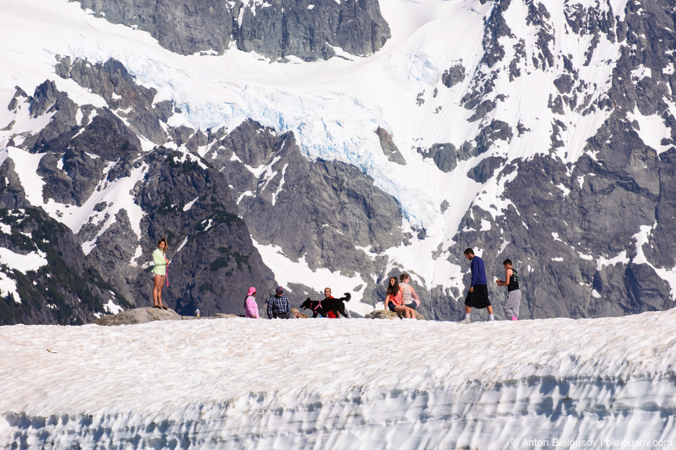 Ледник Upper Curtis Glacier на склоне горы Shuksat Mountain