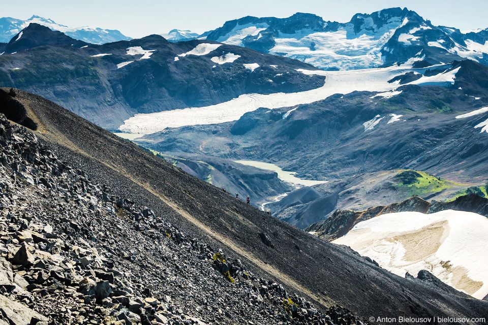 Hiking trail to Black Tusk