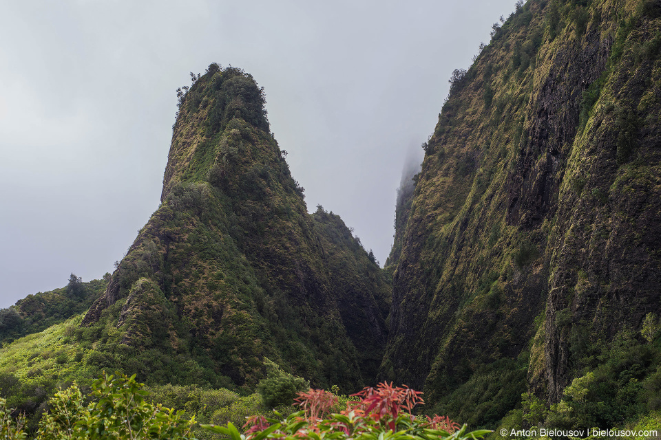 he National Monument Iao Needle (Maui, HI)