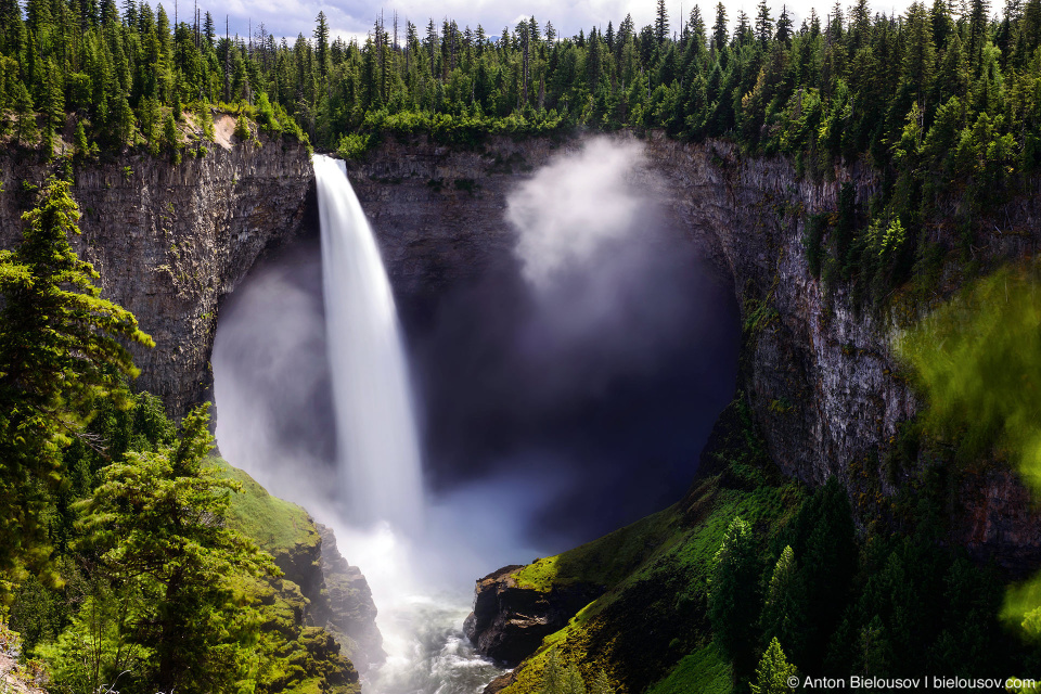 Helmcken Falls (141 m), Wells Gray Provincial Park, BC