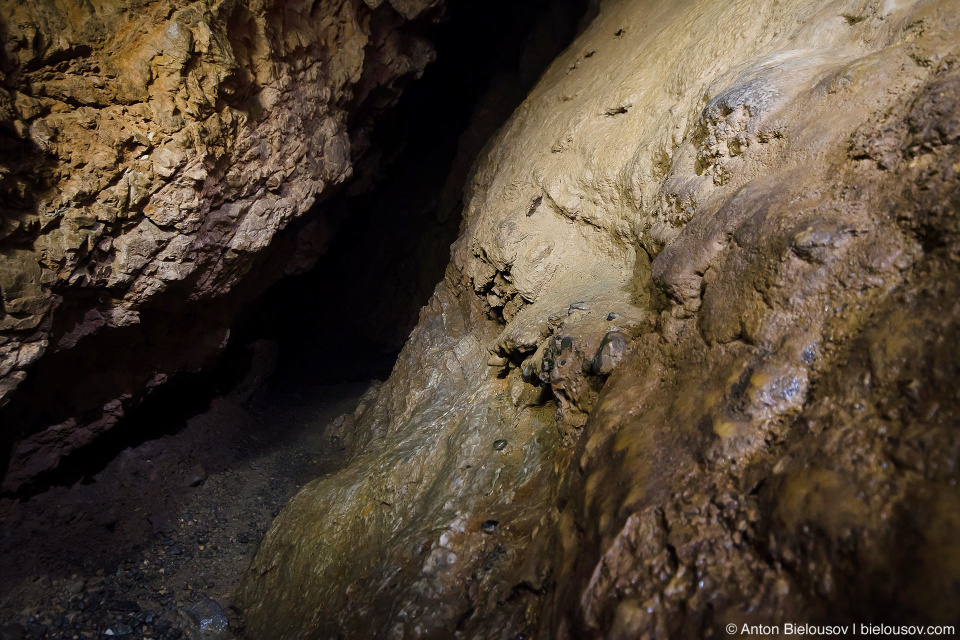 Horne Lake Main Cave Grinder (Vancouver Island, BC)