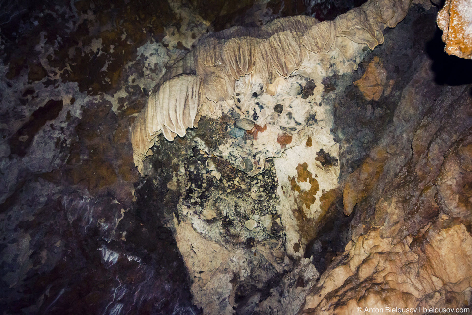 Calcite Formations in Horne Lake Riverbend Cave (Vancouver Island, BC)