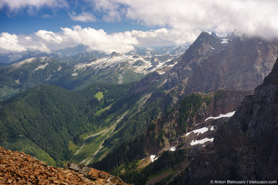 Вид с горы Cheam Peak