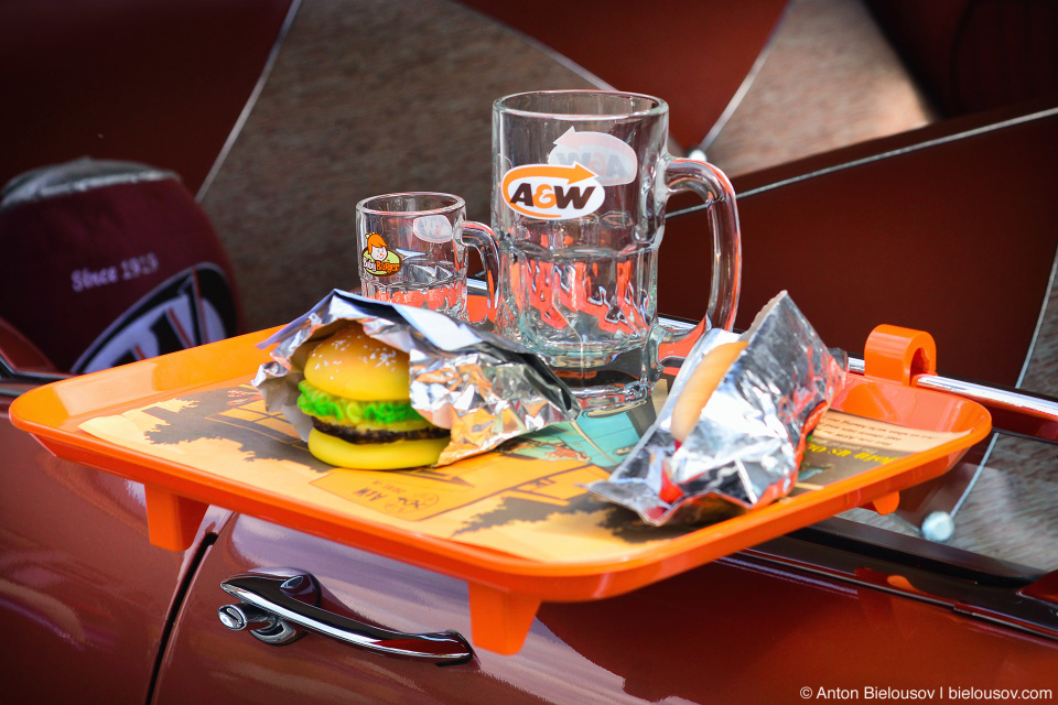 2016 Port Coquitlam Car Show — A&W Drive-In Restaurant