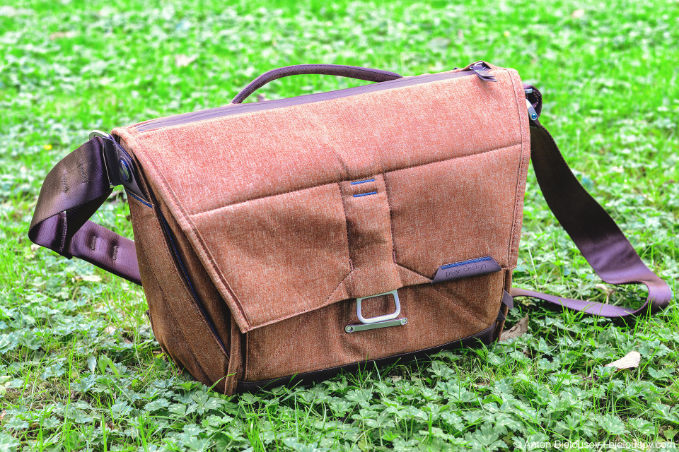 PeakDesign Everyday Messenger Bag