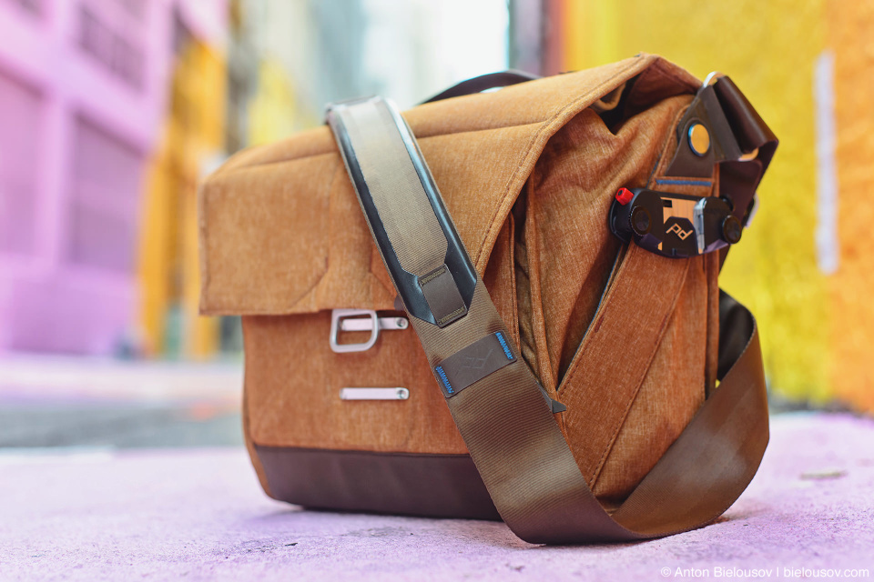 Peak Design Everyday Messenger Bag