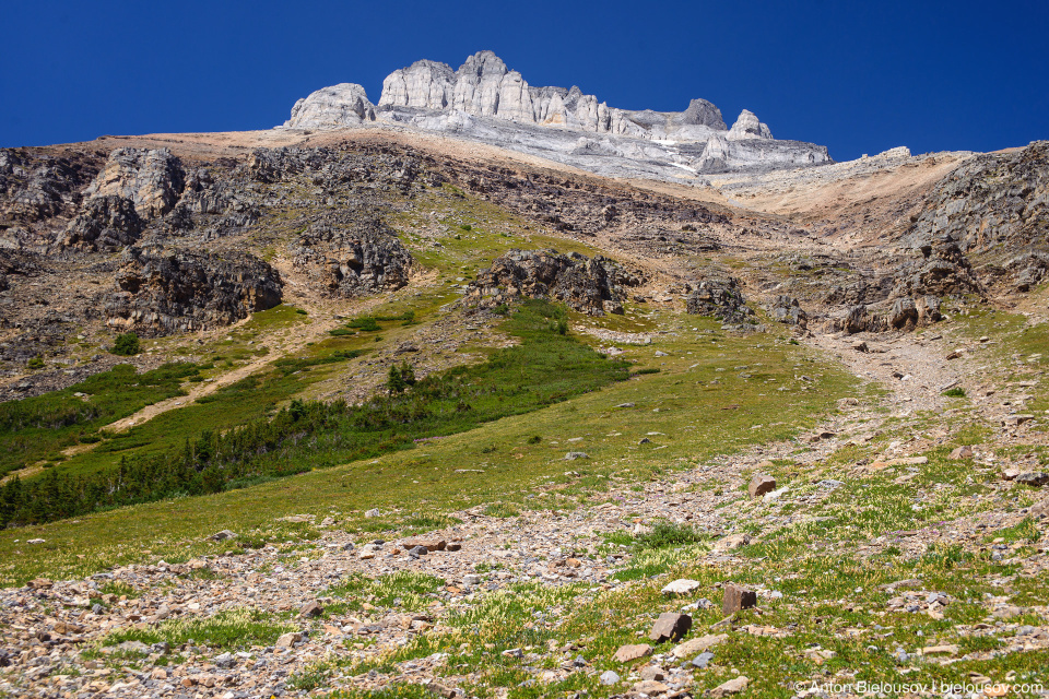 Mount Tample at Eiffel Lake Trail (Lake Moraine, Banff National Park)