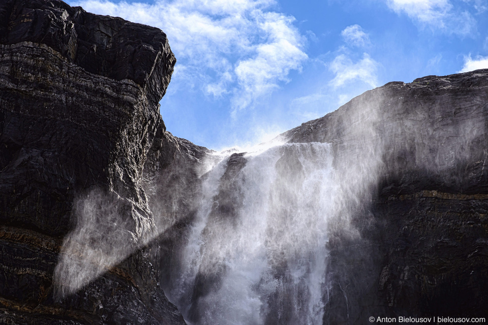 Bow Glacier Falls (Banff National Park)