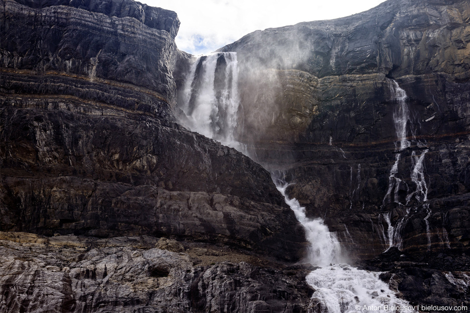 Bow Glacier Falls (Banff National Park)