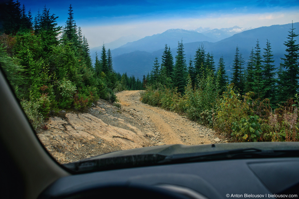 Honda Pilot at Mount Sproatt forestry service road