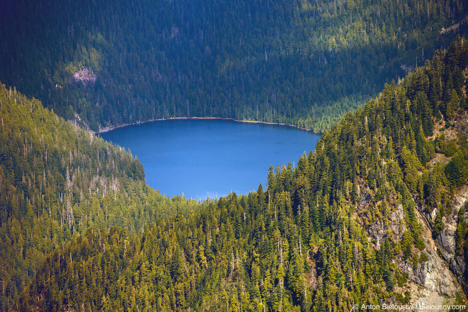 Raven Lake view from Golden Ears Peak