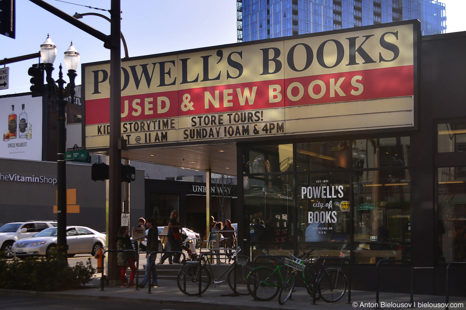 Powell's City of Books