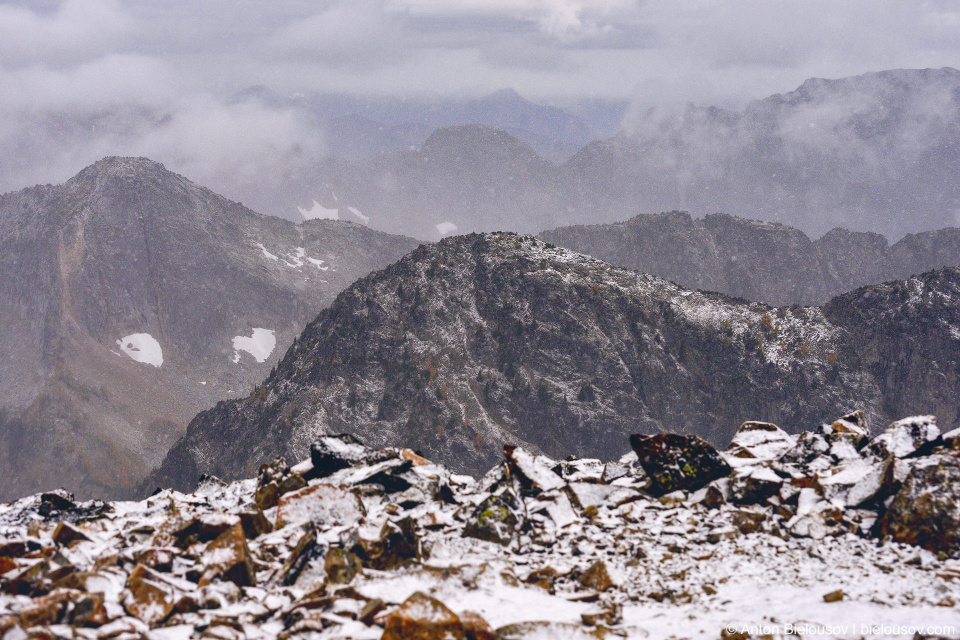 Frosty Mountain Peak, 2408m — Manning Provincial Park, BC