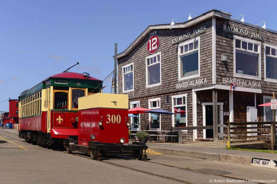 Astoria Riverfront Trolley