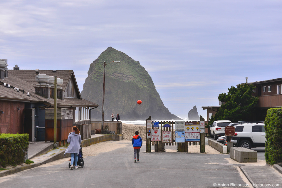 Cannon Beach entrance