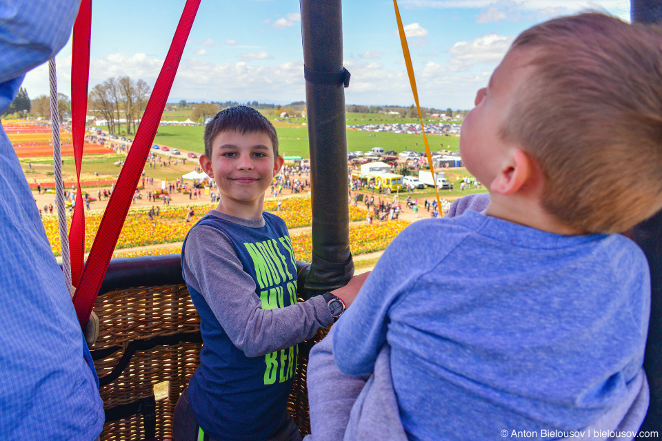 Riding Hot air balloon at Wooden Shoe Tulip Fest