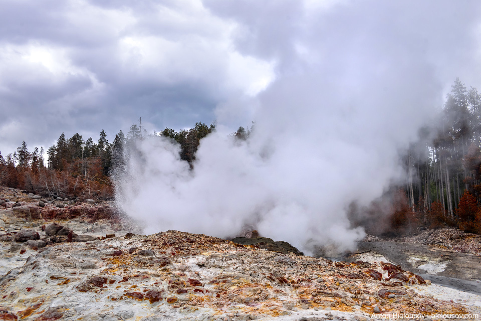 Steamboat Geyser — Yellowstone NP